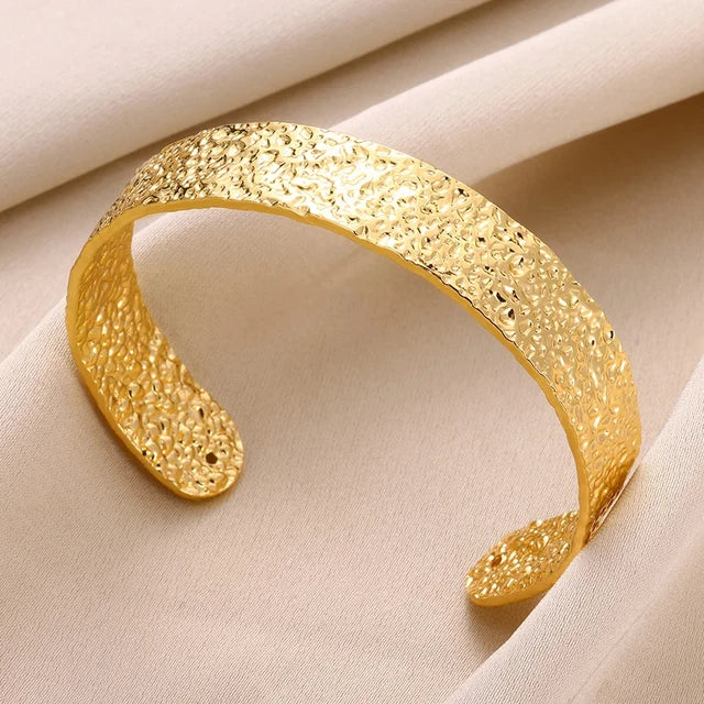 Classic Bump Pattern Bangles
