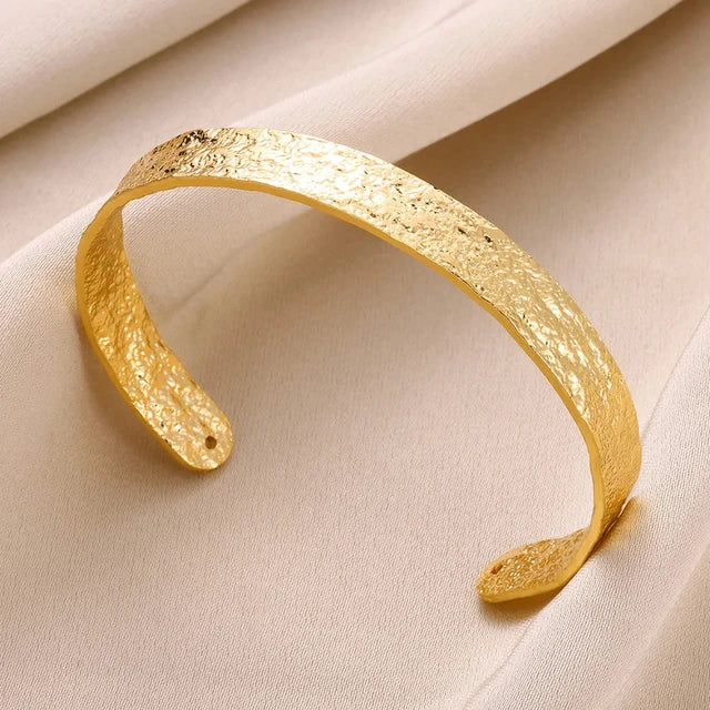 Classic Bump Pattern Bangles