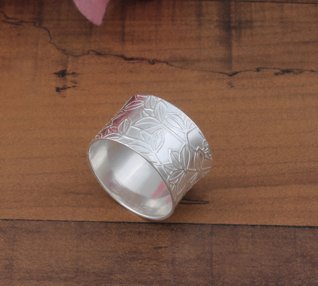 Sterling Silver Plated 925 Silver Fashion Band Ring Textured Finish Simple Cross Design Men's Gift Idea Wedding Party Classic