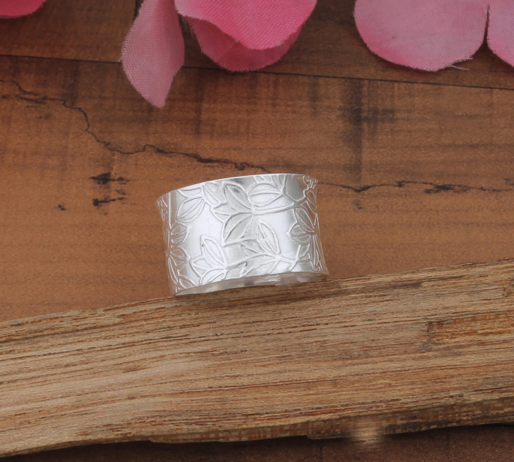 Sterling Silver Plated 925 Silver Fashion Band Ring Textured Finish Simple Cross Design Men's Gift Idea Wedding Party Classic