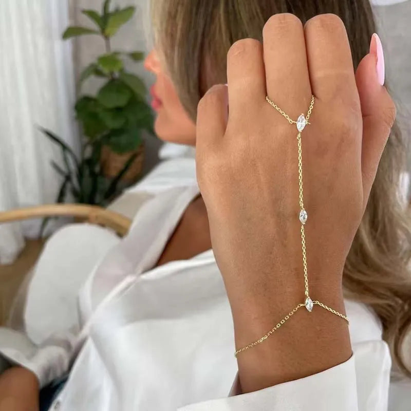 Luxury Metal Crystal Chain Finger Bracelet for Women Simple Gold Color Zircon Geometric Hand Chain Bracelet Wedding Jewelry Gift