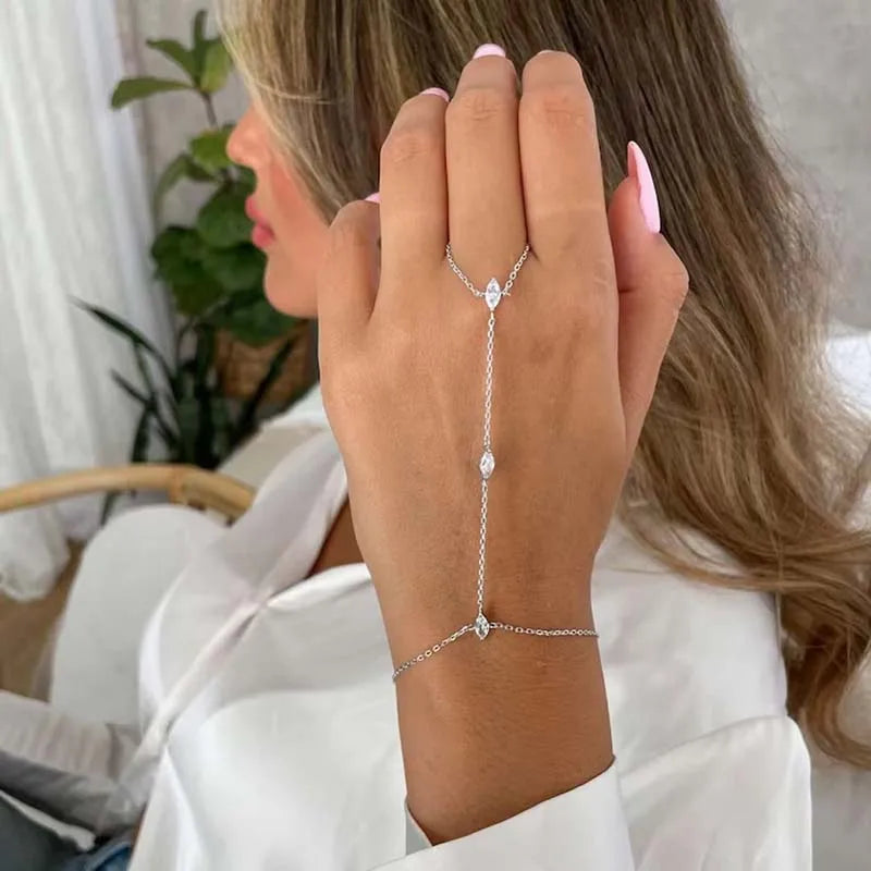 Luxury Metal Crystal Chain Finger Bracelet for Women Simple Gold Color Zircon Geometric Hand Chain Bracelet Wedding Jewelry Gift